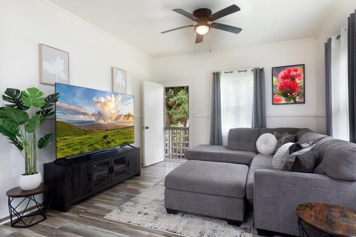 Charming Pa'auilo Plantation Home with Views On Hamakua Coast