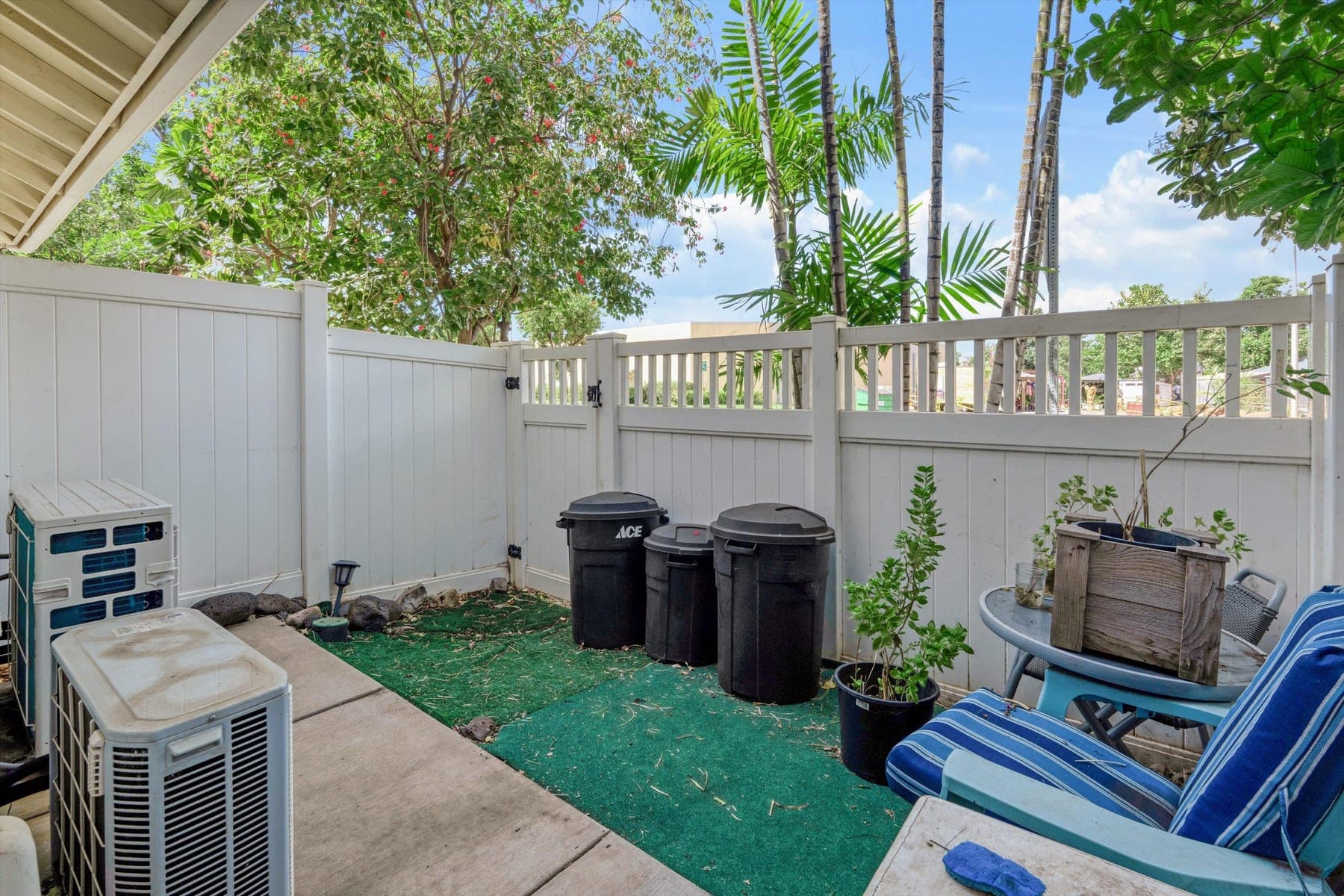 Lahaina 2bed/2.5 bath Condo Close to Beach & Amenities